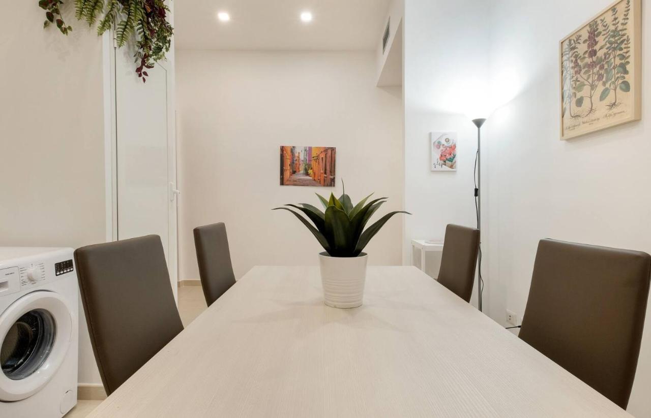 Iflat Lovely And Bright 2 Bed Flat Near Termini Rome Exterior photo